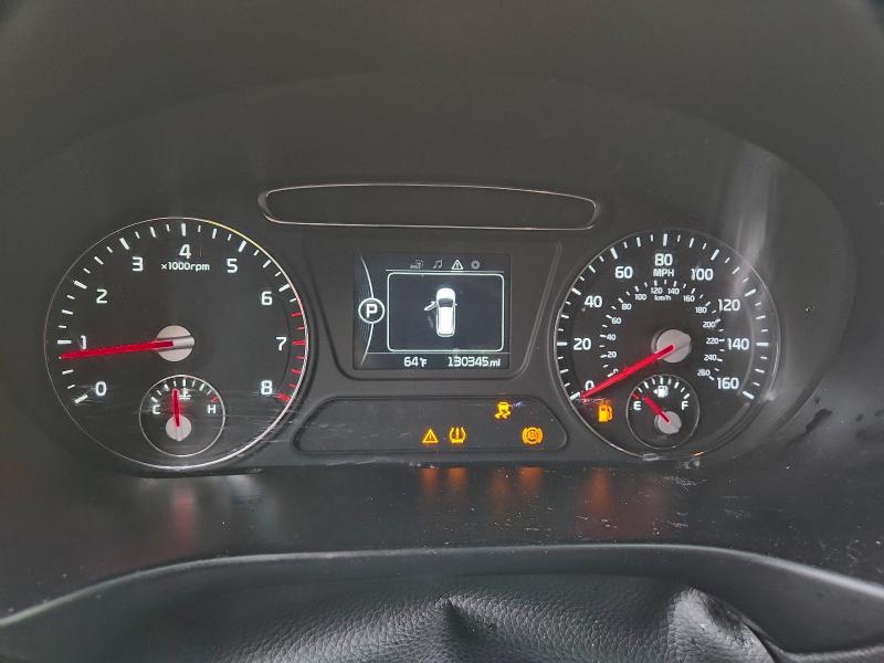 Фото 9 - KIA SORENTO