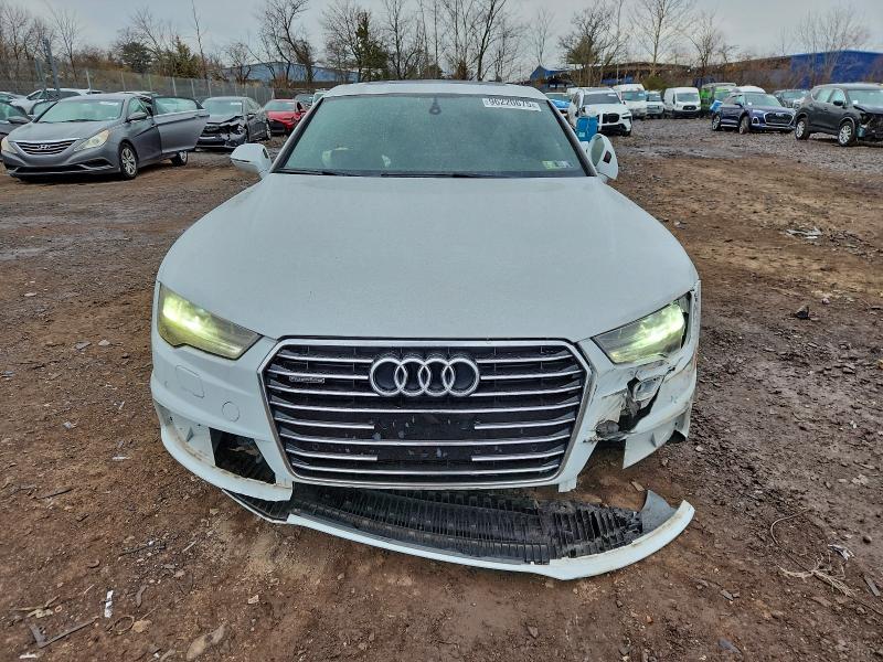 Фото 5 - AUDI A7