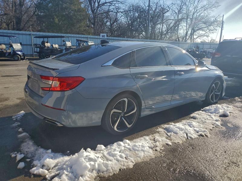 Фото 3 - HONDA ACCORD