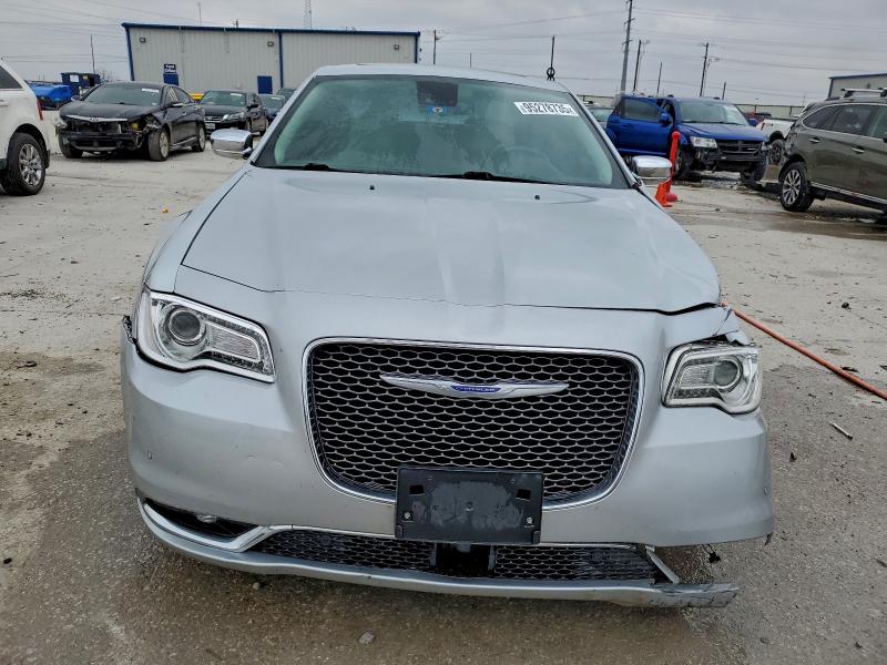 Фото 5 - CHRYSLER 300