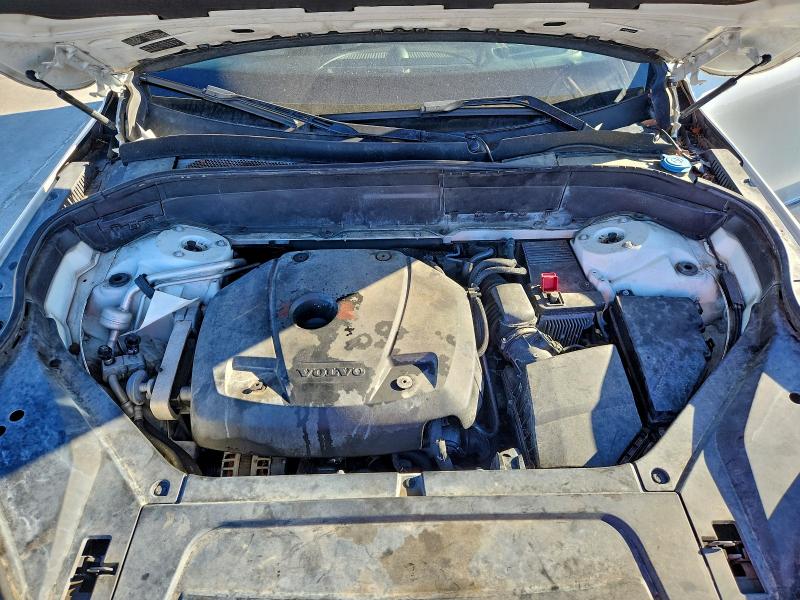 Фото 11 - VOLVO XC90