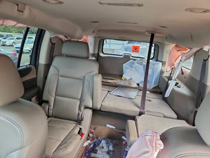 Фото 10 - CHEVROLET SUBURBAN