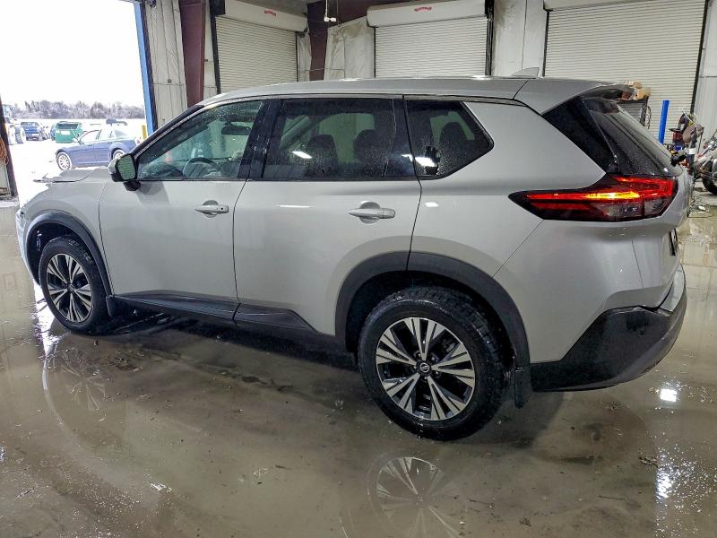 Фото 2 - NISSAN ROGUE