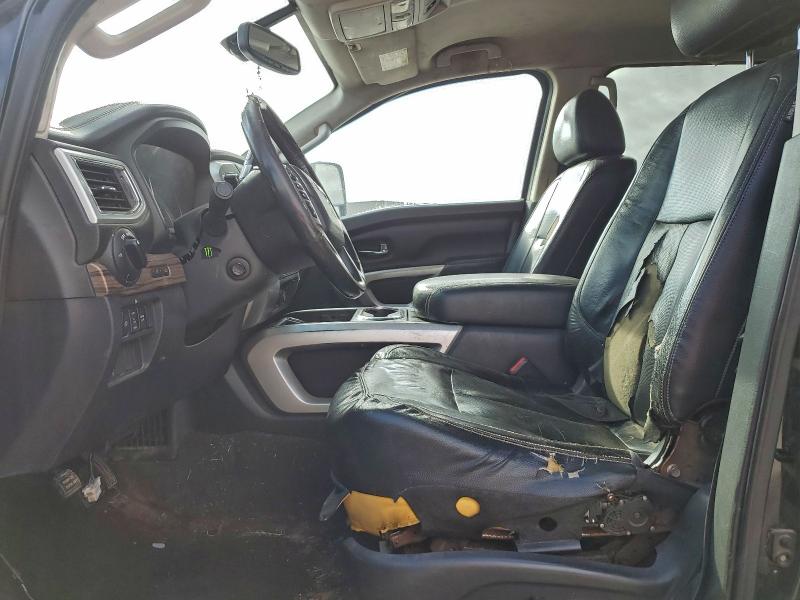 Фото 7 - NISSAN TITAN