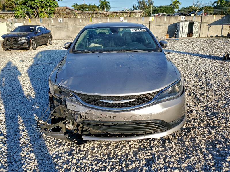 Фото 5 - CHRYSLER 200