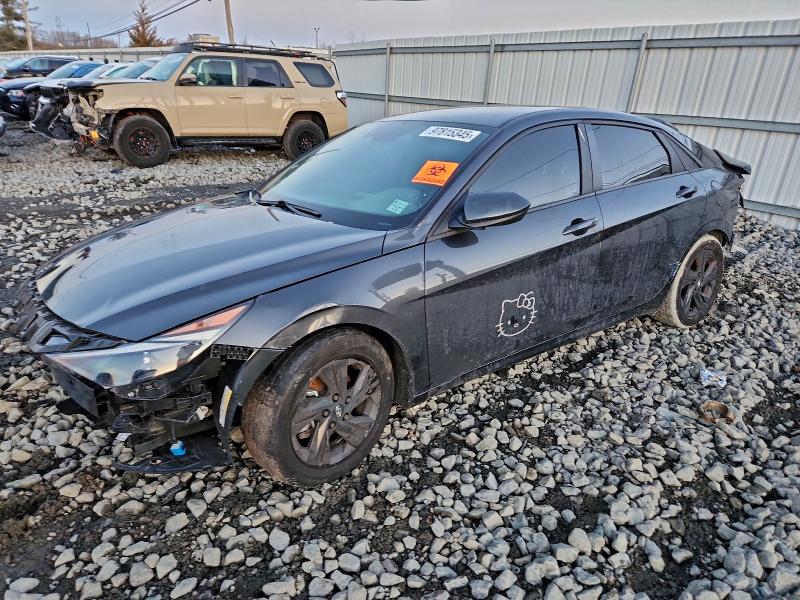 Фото 1 - HYUNDAI ELANTRA