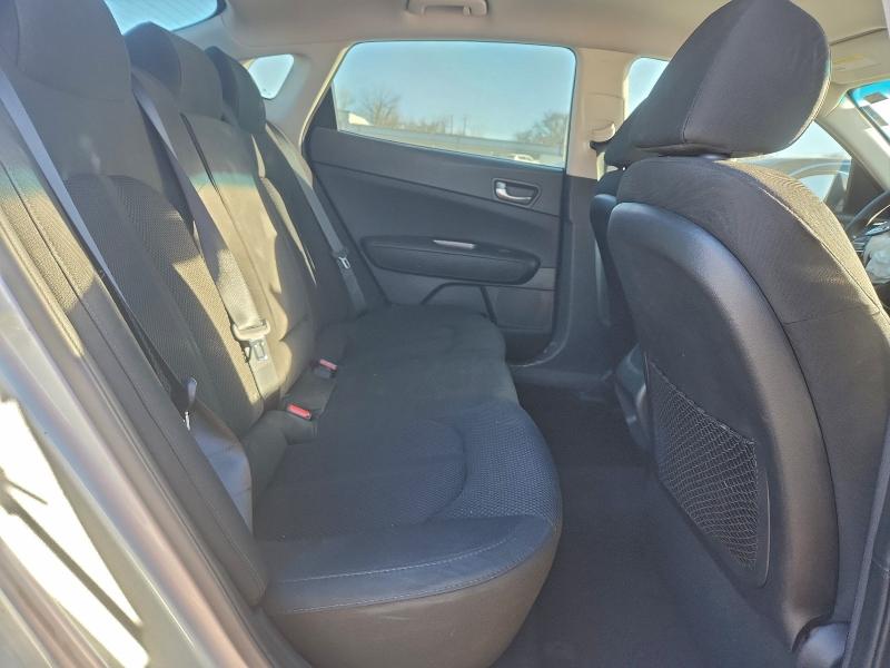 Фото 10 - KIA OPTIMA