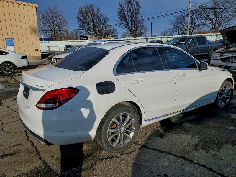 Фото 3 - MERCEDES-BENZ C-CLASS