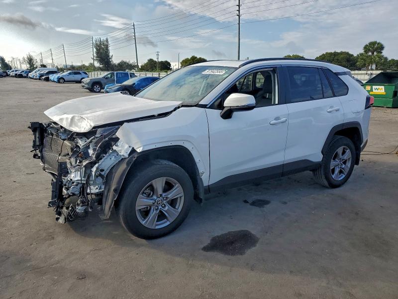 Фото 1 - TOYOTA RAV4