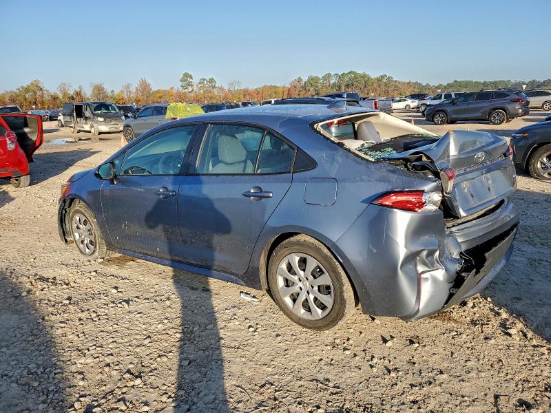 Фото 2 - TOYOTA COROLLA