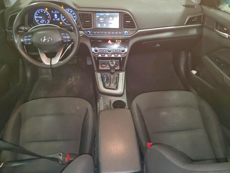 Фото 8 - HYUNDAI ELANTRA