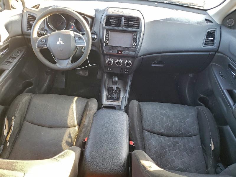 Фото 8 - MITSUBISHI OUTLANDER