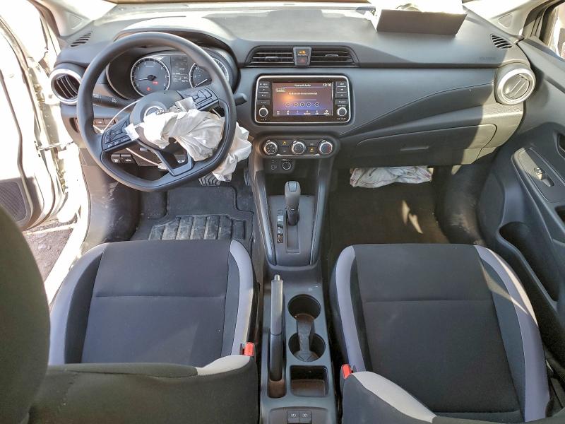 Фото 8 - NISSAN VERSA