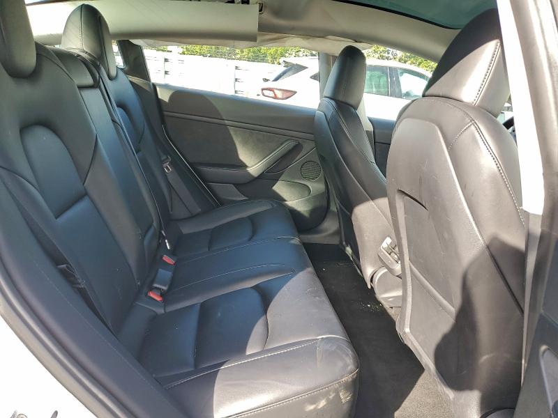 Фото 10 - TESLA MODEL 3