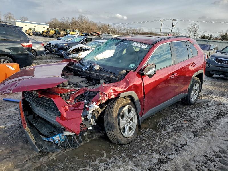 Фото 1 - TOYOTA RAV4