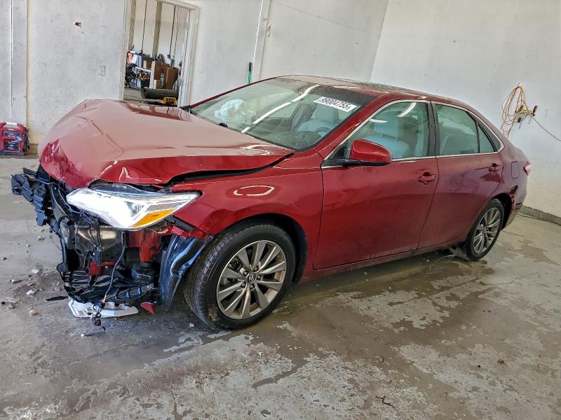 Фото 1 - TOYOTA CAMRY