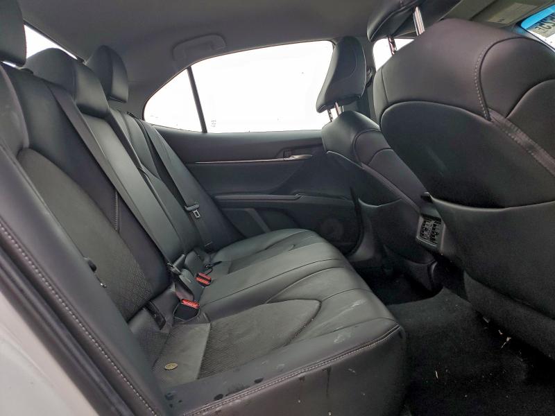 Фото 10 - TOYOTA CAMRY