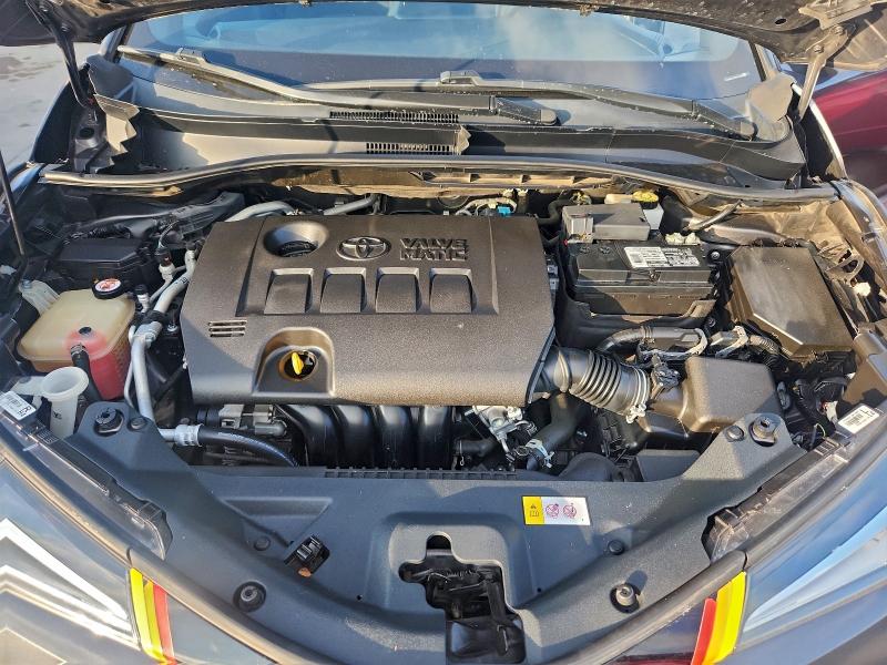 Фото 12 - TOYOTA C-HR