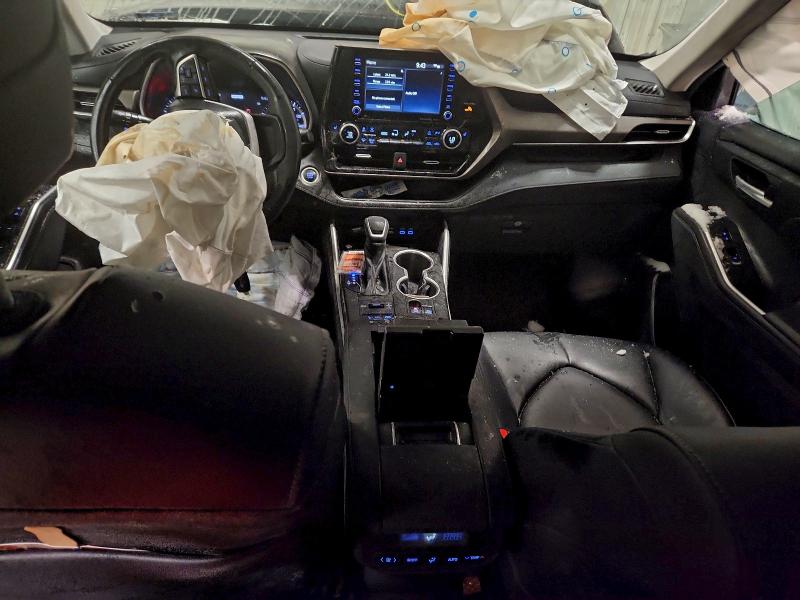 Фото 8 - TOYOTA HIGHLANDER