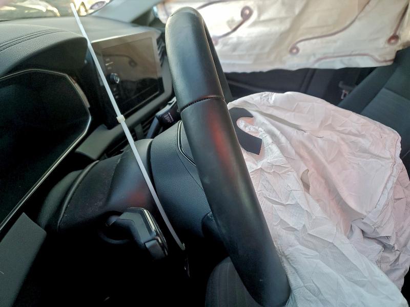 Фото 9 - VOLKSWAGEN JETTA