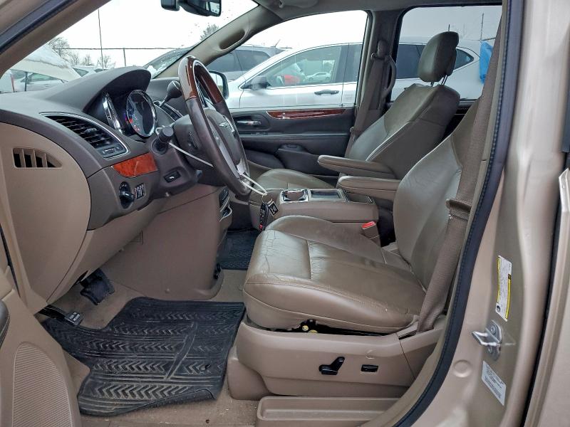 Фото 7 - CHRYSLER MINIVAN