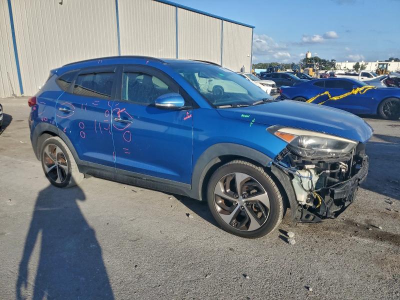 Фото 4 - HYUNDAI TUCSON