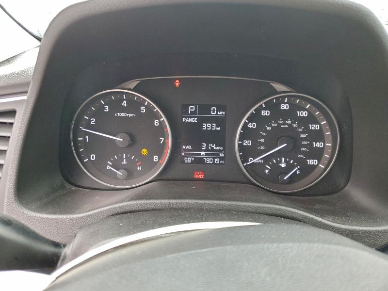 Фото 9 - HYUNDAI ELANTRA