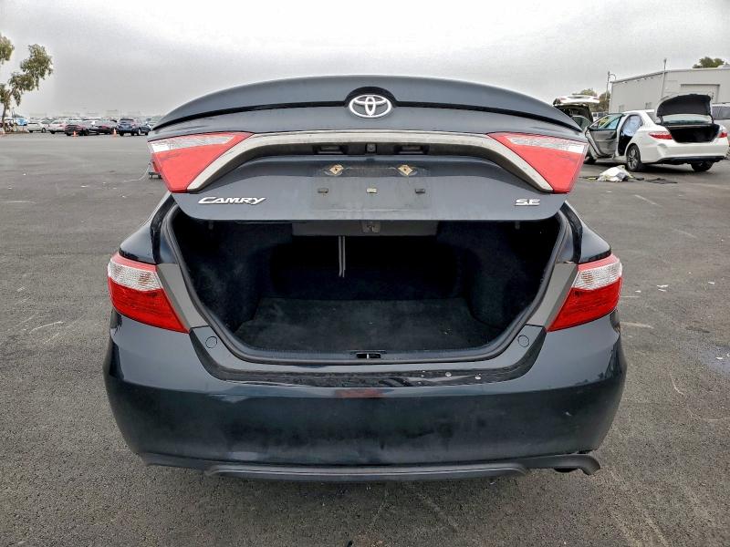 Фото 6 - TOYOTA CAMRY