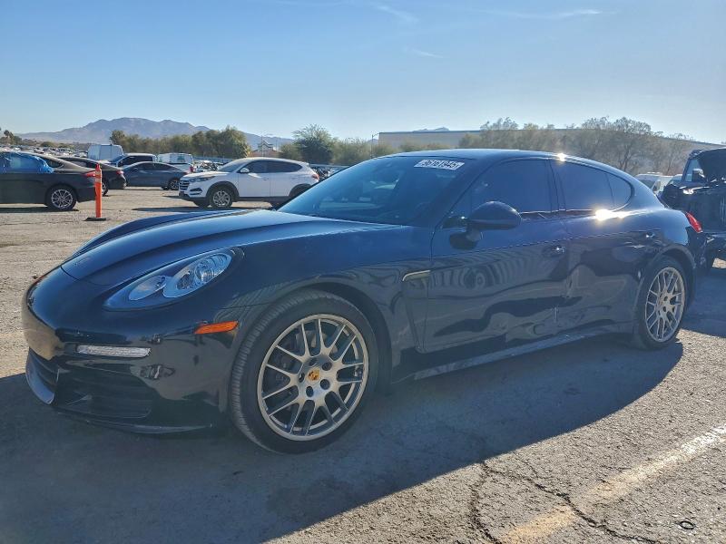 Фото 1 - PORSCHE PANAMERA