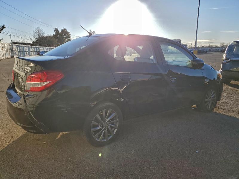 Фото 3 - MITSUBISHI MIRAGE