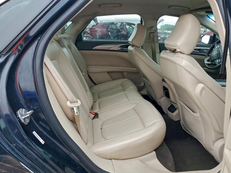 Фото 10 - LINCOLN MKZ