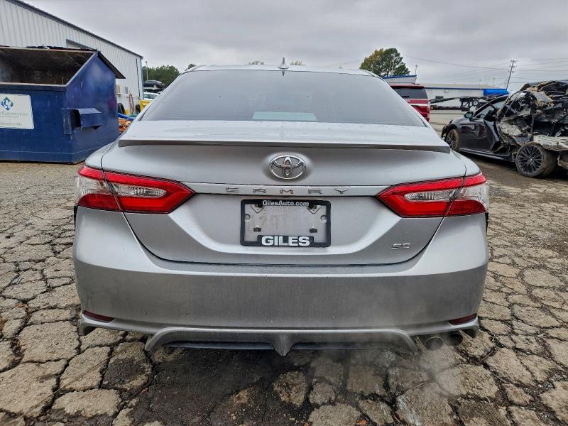 Фото 6 - TOYOTA CAMRY