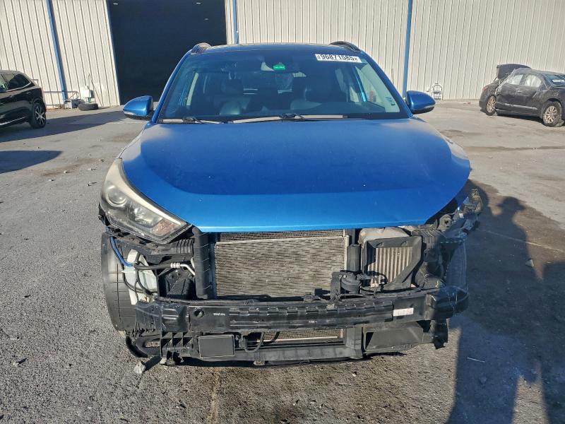 Фото 5 - HYUNDAI TUCSON