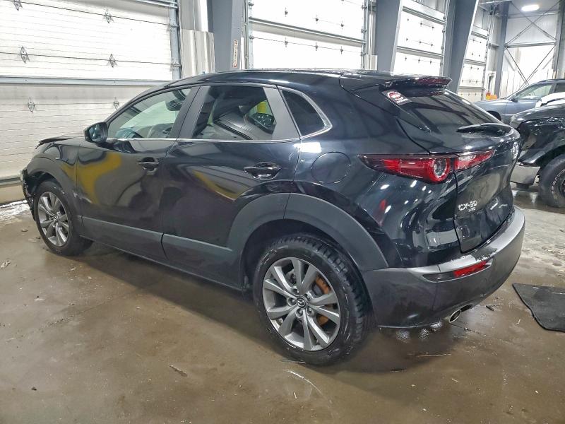 Фото 2 - MAZDA CX30