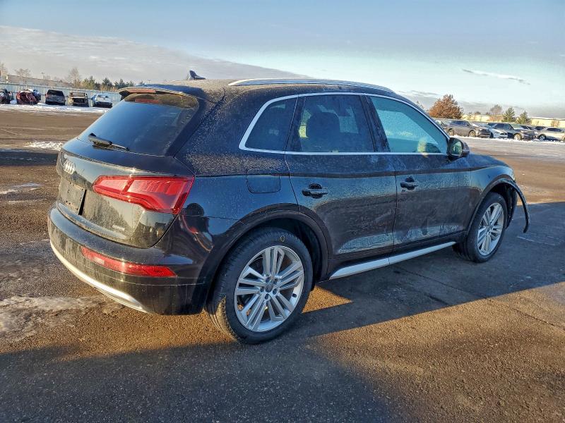 Фото 3 - AUDI Q5