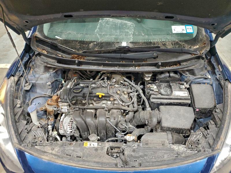 Фото 11 - HYUNDAI ELANTRA