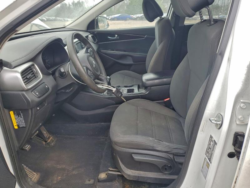 Фото 7 - KIA SORENTO