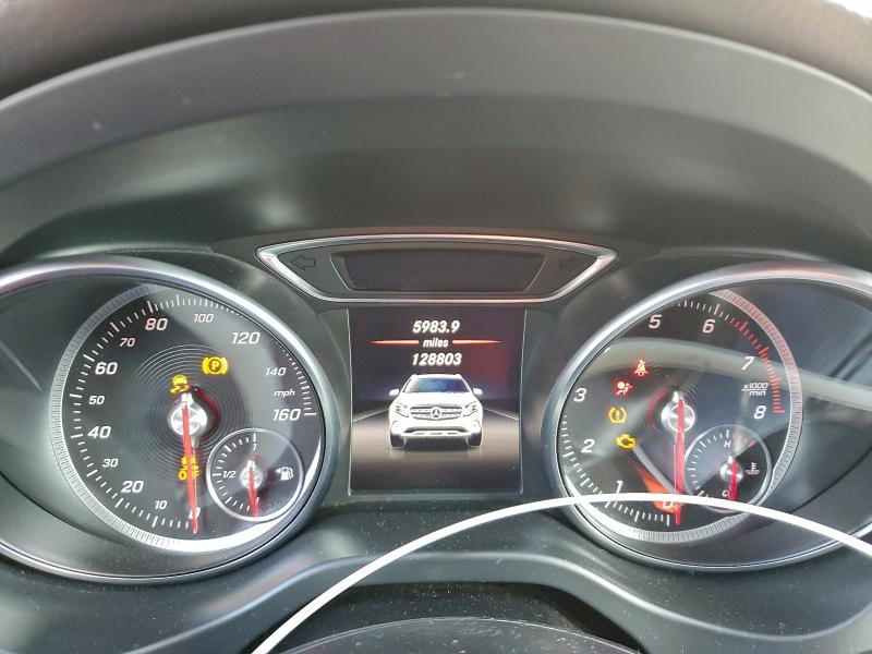 Фото 9 - MERCEDES-BENZ GLA-CLASS