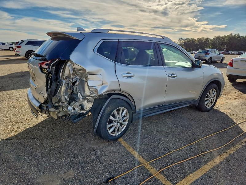 Фото 3 - NISSAN ROGUE