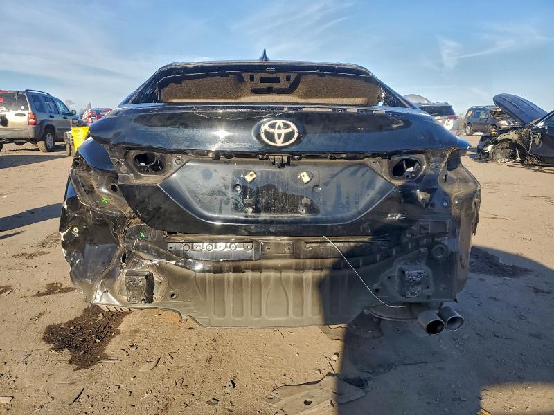 Фото 6 - TOYOTA CAMRY