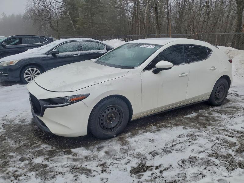 Фото 1 - MAZDA 3