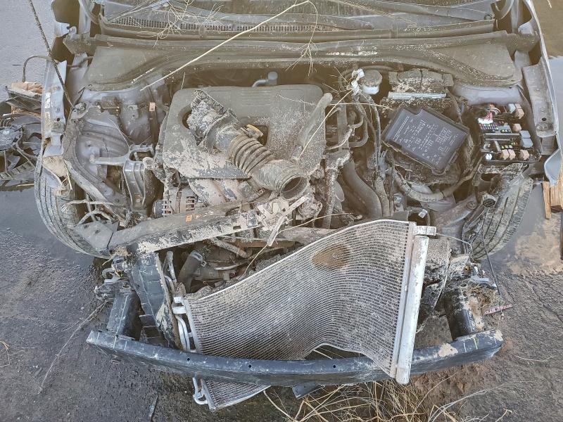 Фото 11 - HYUNDAI ELANTRA