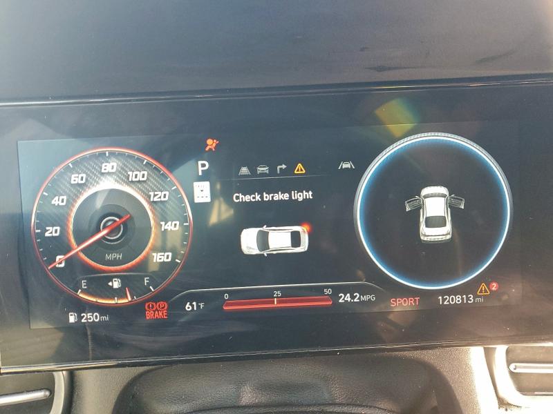 Фото 9 - HYUNDAI ELANTRA