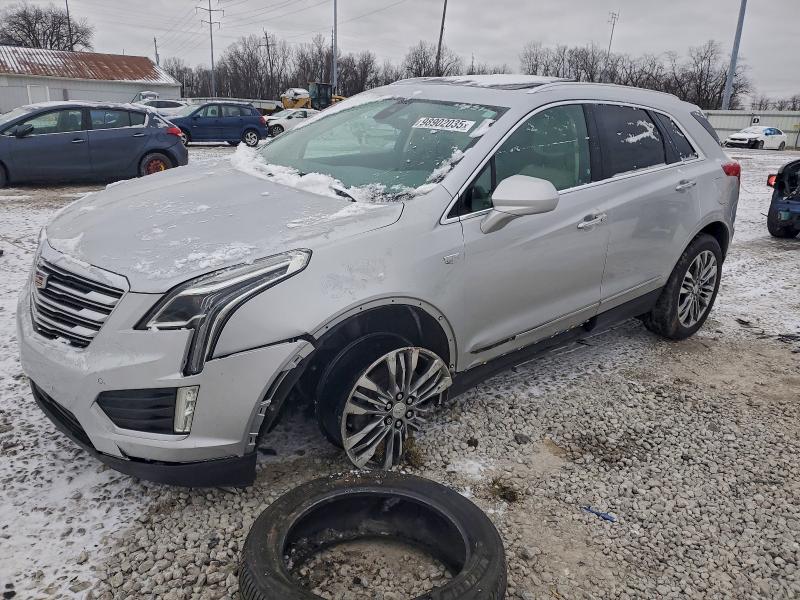 Фото 1 - CADILLAC XT5