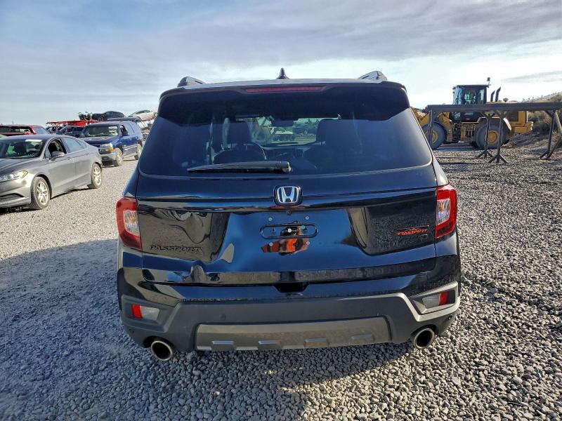 Фото 6 - HONDA PASSPORT