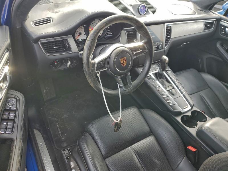 Фото 8 - PORSCHE MACAN