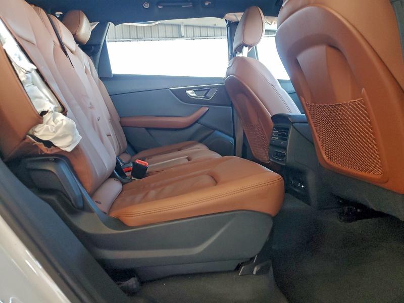 Фото 11 - AUDI Q7