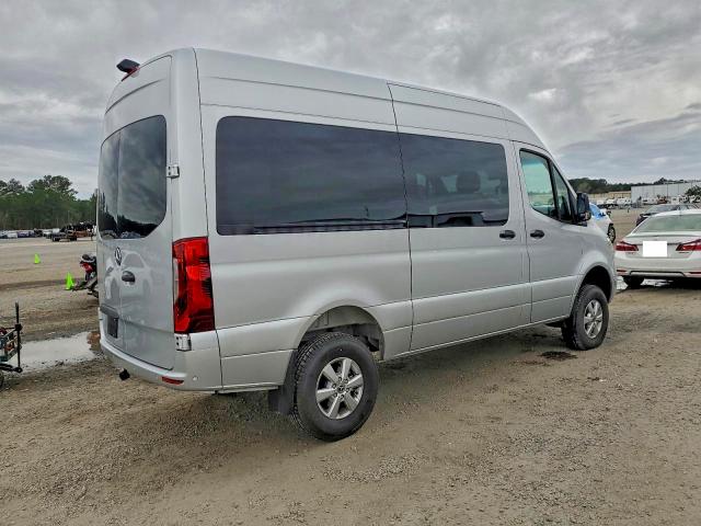 MERCEDES-BENZ SPRINTER 2022 VIN W1X4EBVY5NP489961