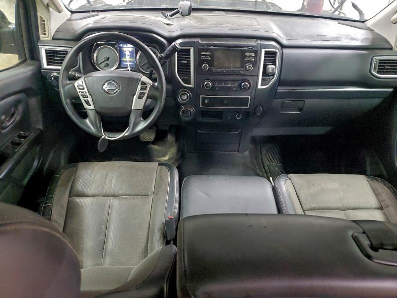 Фото 8 - NISSAN TITAN