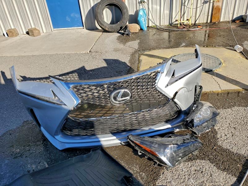 Фото 13 - LEXUS NX